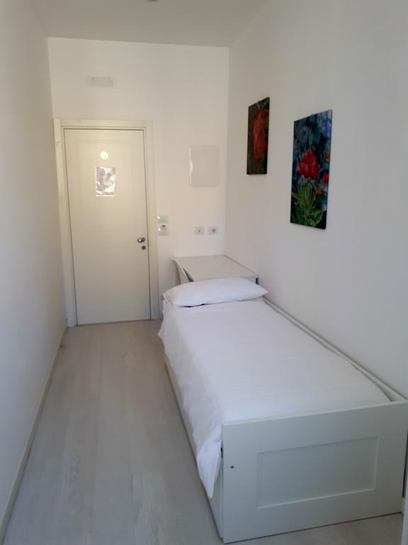 Alberica10 Bed and Breakfast Carrara Exteriör bild